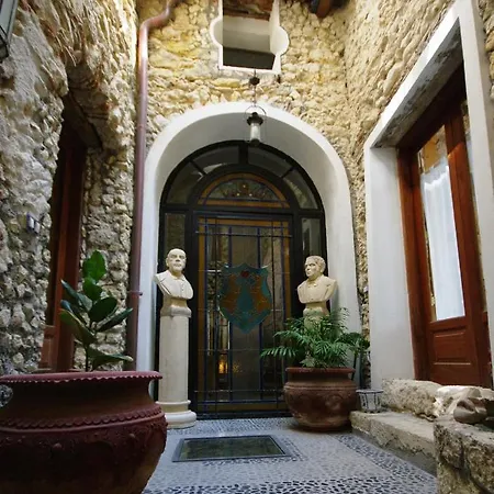 Bed & Breakfast Palazzo Lupis Calabria Italia 4*